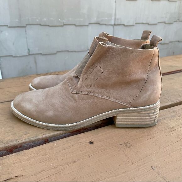 Eileen Fisher Soul Tumbled Suede‎ Ankle Boots Bootie size 6.5 - Picture 2 of 11